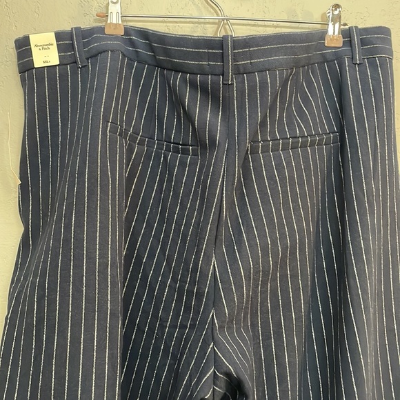 NWT Curve Love A&F Sloane Tailored Pant - Picture 11 of 13